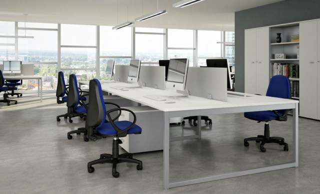 P2 operative desk